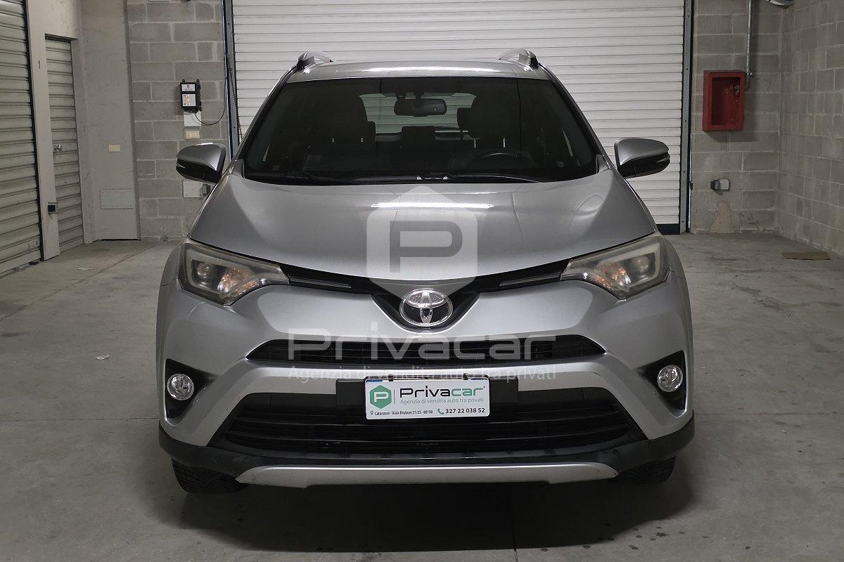 TOYOTA RAV4 2.0 D-4D 2WD Style