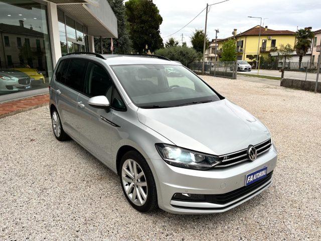 VOLKSWAGEN Touran 1.6 TDI 115 CV SCR DSG R LINE EXCLUSIVE *7 POSTI*