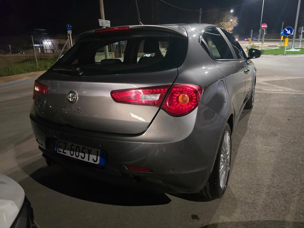 Alfa Romeo Giulietta 1.6 JTDm-2 105 CV Exclusive