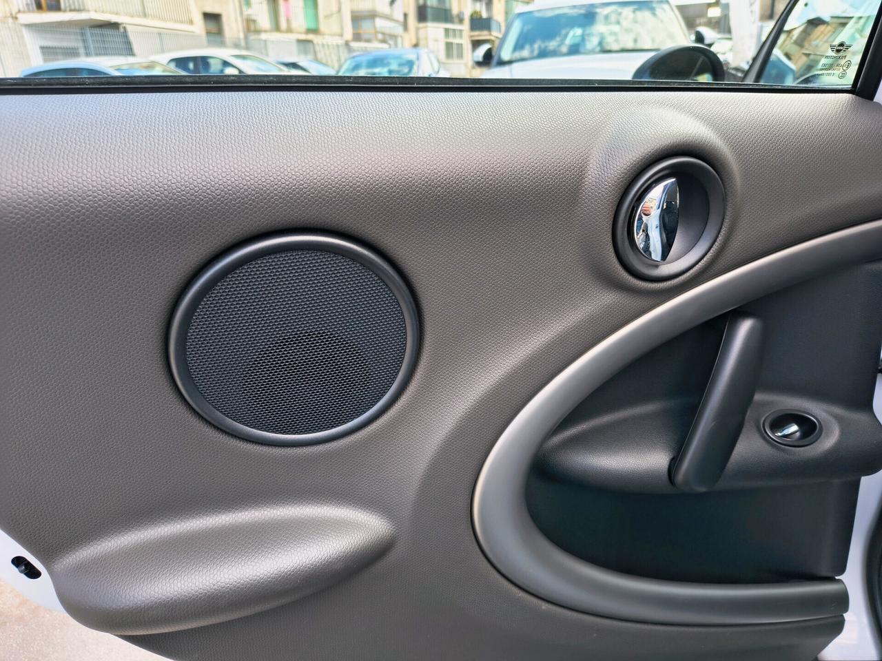 MINI COUNTRYMAN COOPER 1.6 DIESEL SOLO 68.000 KM