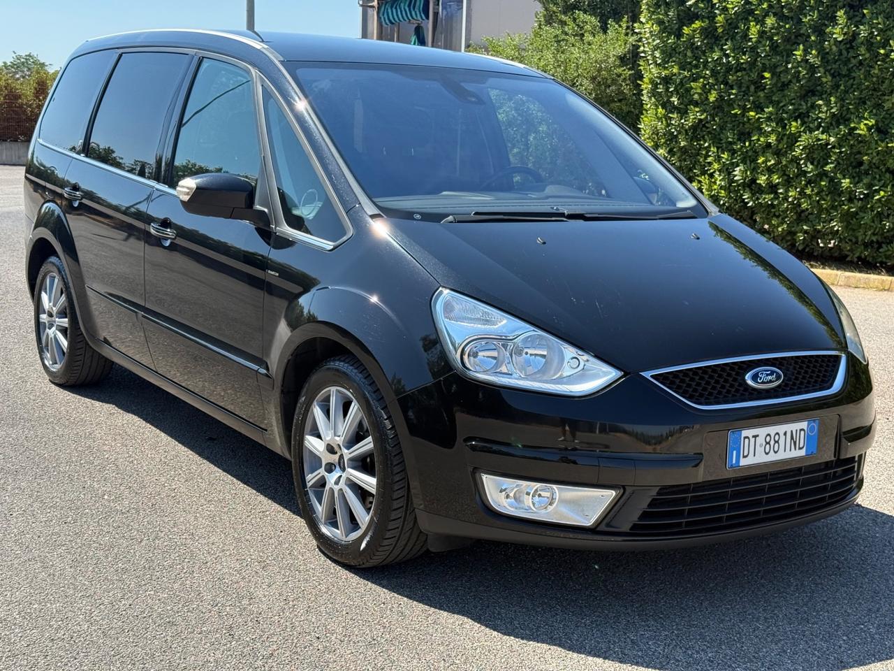 Ford Galaxy 2.0 TDCi 140 CV Ghia DPF