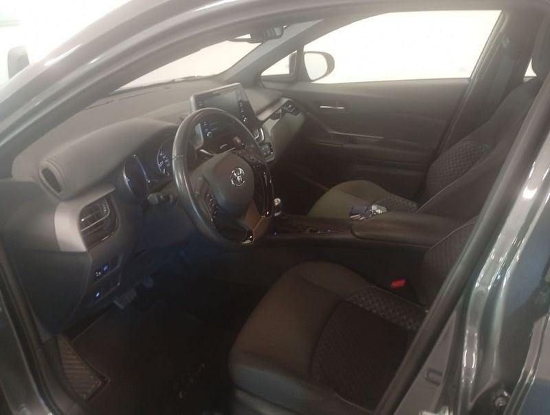 Toyota C-HR C-HR 1.8 Hybrid E-CVT Active