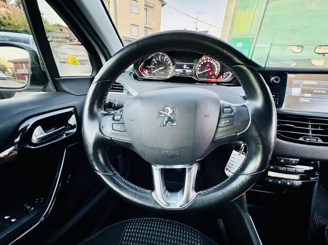 Peugeot 208 PureTech 82 5 porte Allure Ok Neopatentati