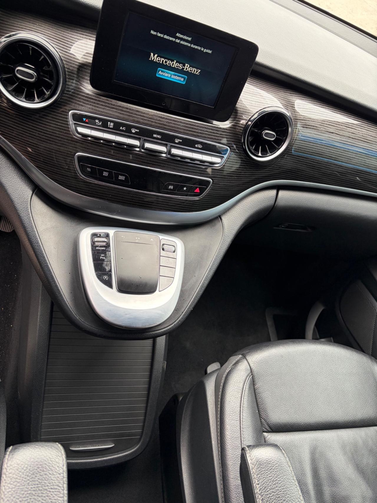 Mercedes-benz V 220 d Automatic 4Matic Premium Extralong