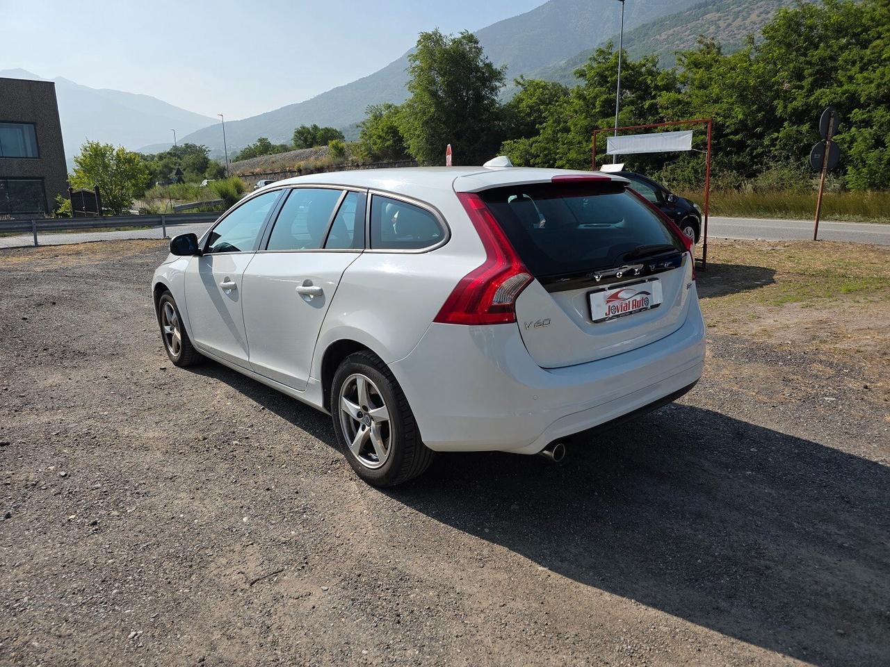 Volvo V60 D2 NEOPATENTATI