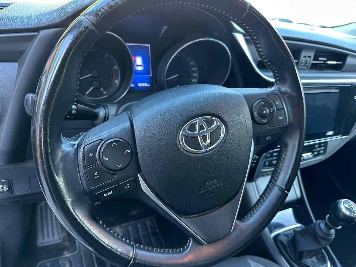 Toyota Auris Touring Sports 1.6 D-4D Lounge