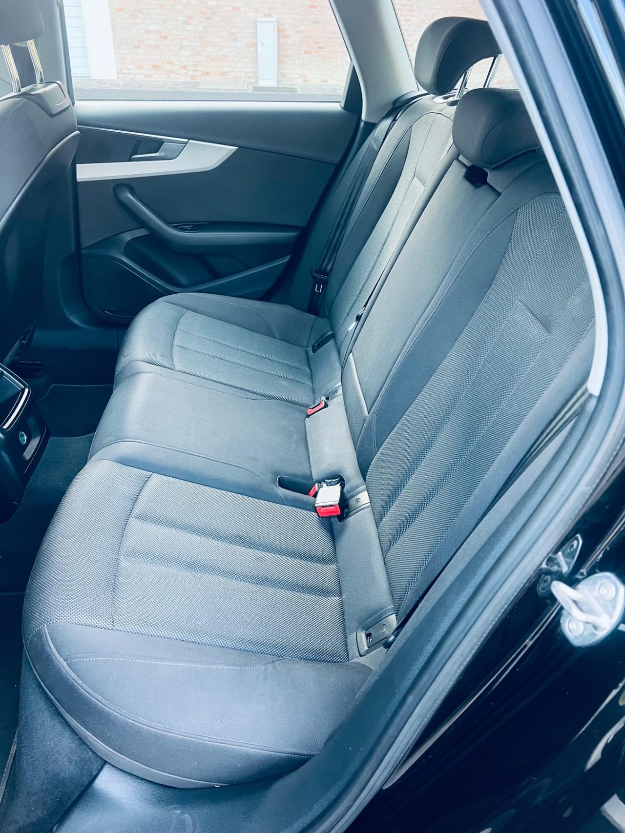 Audi A4 35 TDI/163 CV S tronic Business