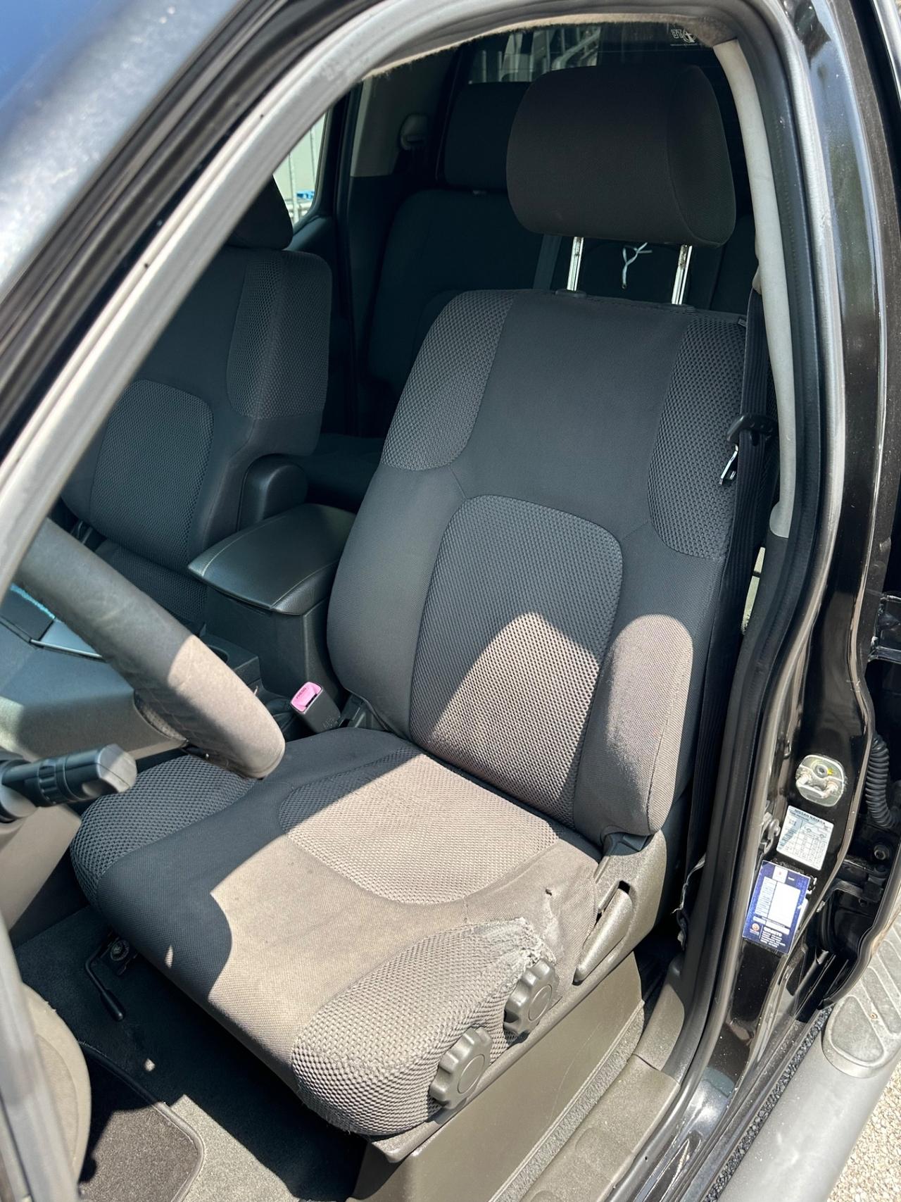 Nissan Navara 2.5 dCi 4 porte Double Cab LE