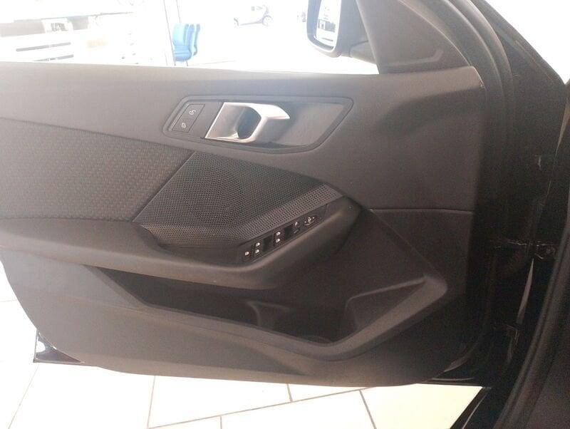 BMW Serie 1 (F40) 116d 5p. Advantage