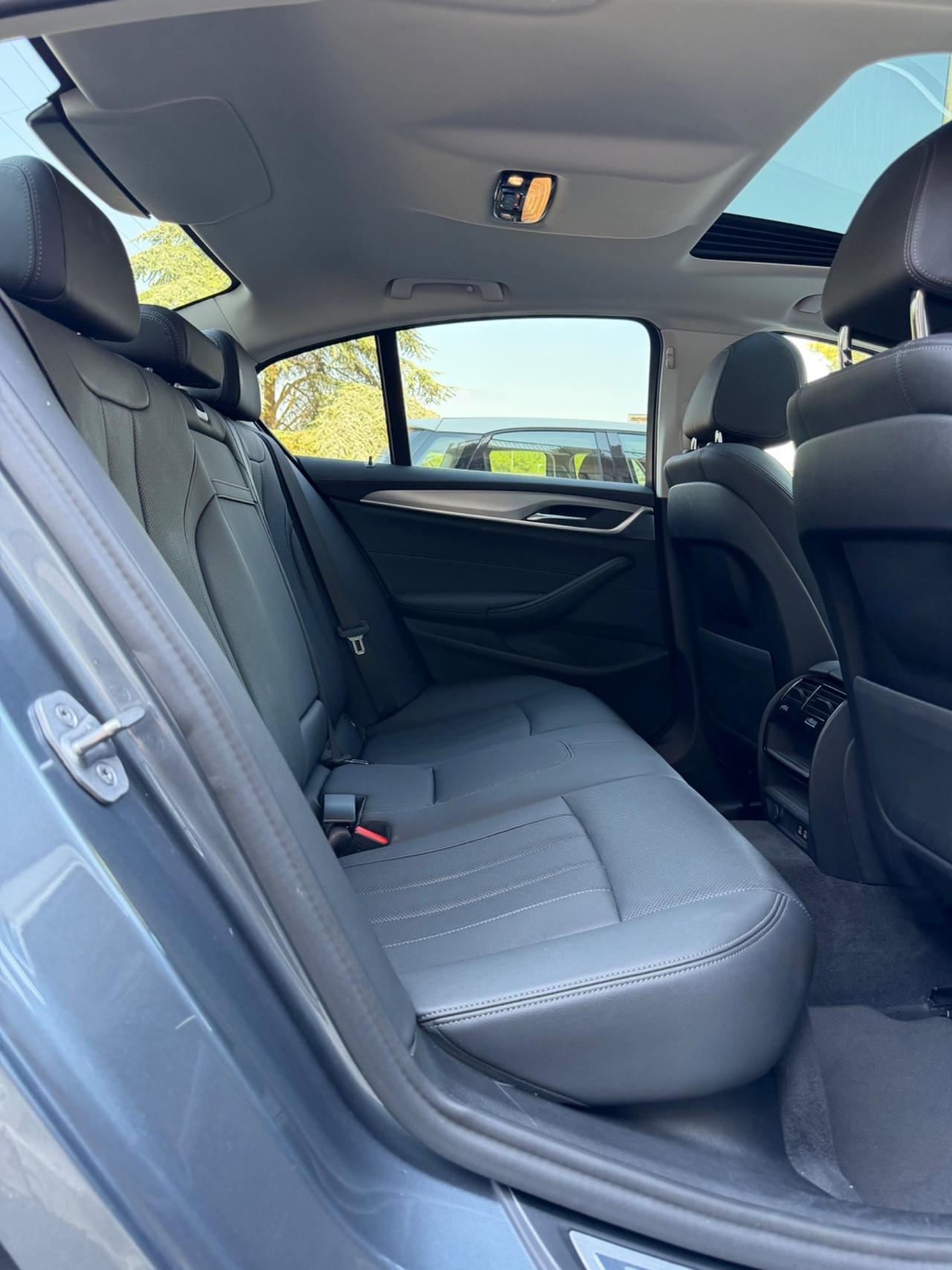 Bmw 520d berlina 190CV TETTO/VIRTUAL