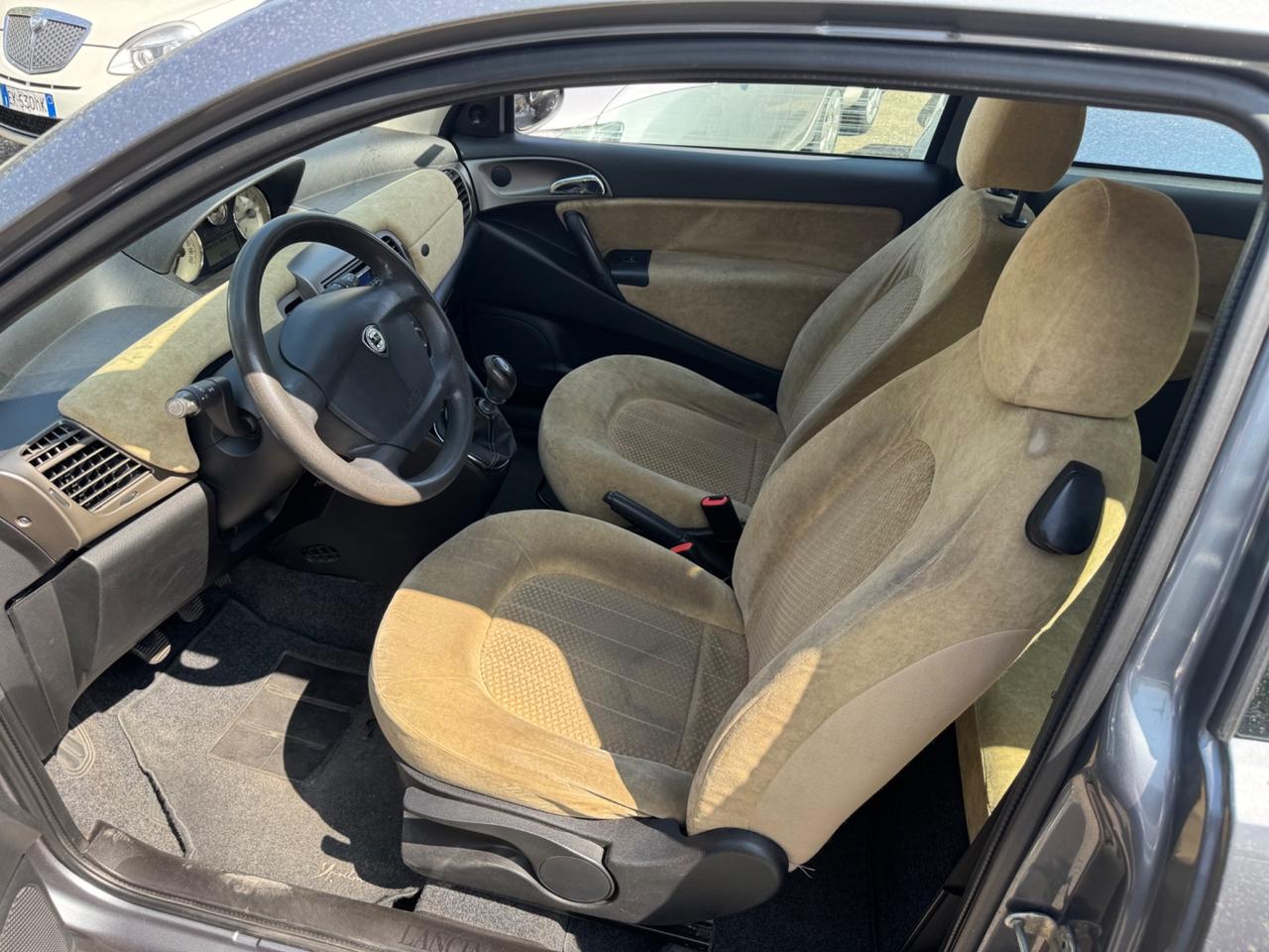 Lancia Ypsilon 1.2 Oro