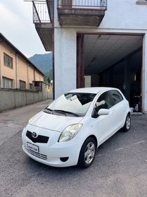 Toyota Yaris 1.0 5 porte