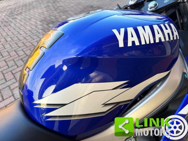 YAMAHA YZF R6 600