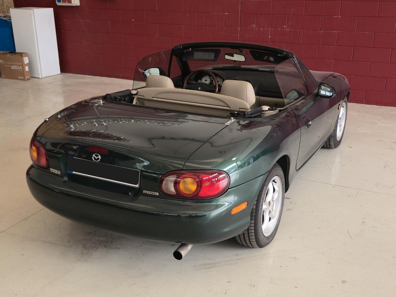 Mazda MX-5 1.8i 16V - Hard Top - Nardi Torino