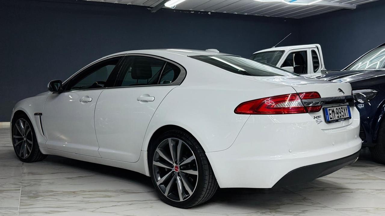 Jaguar XF 2.2 D 200 CV Premium Luxury