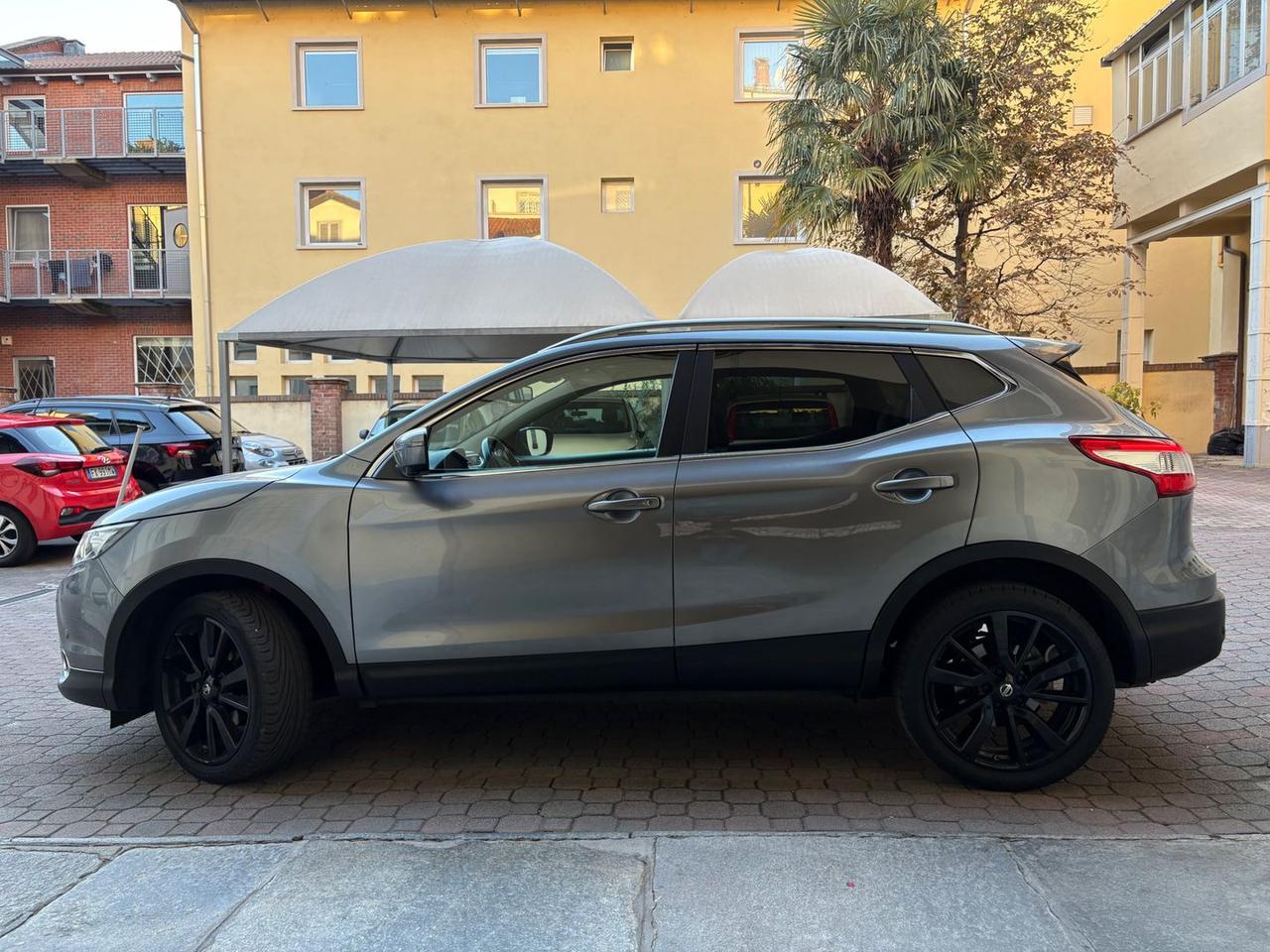 Nissan Qashqai Black Edition 1.6 dCi #7513