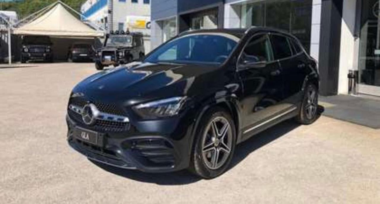 Mercedes-benz GLA 180 GLA 180 D AMG AUTOMATICO AUTO A NOLEGGIO