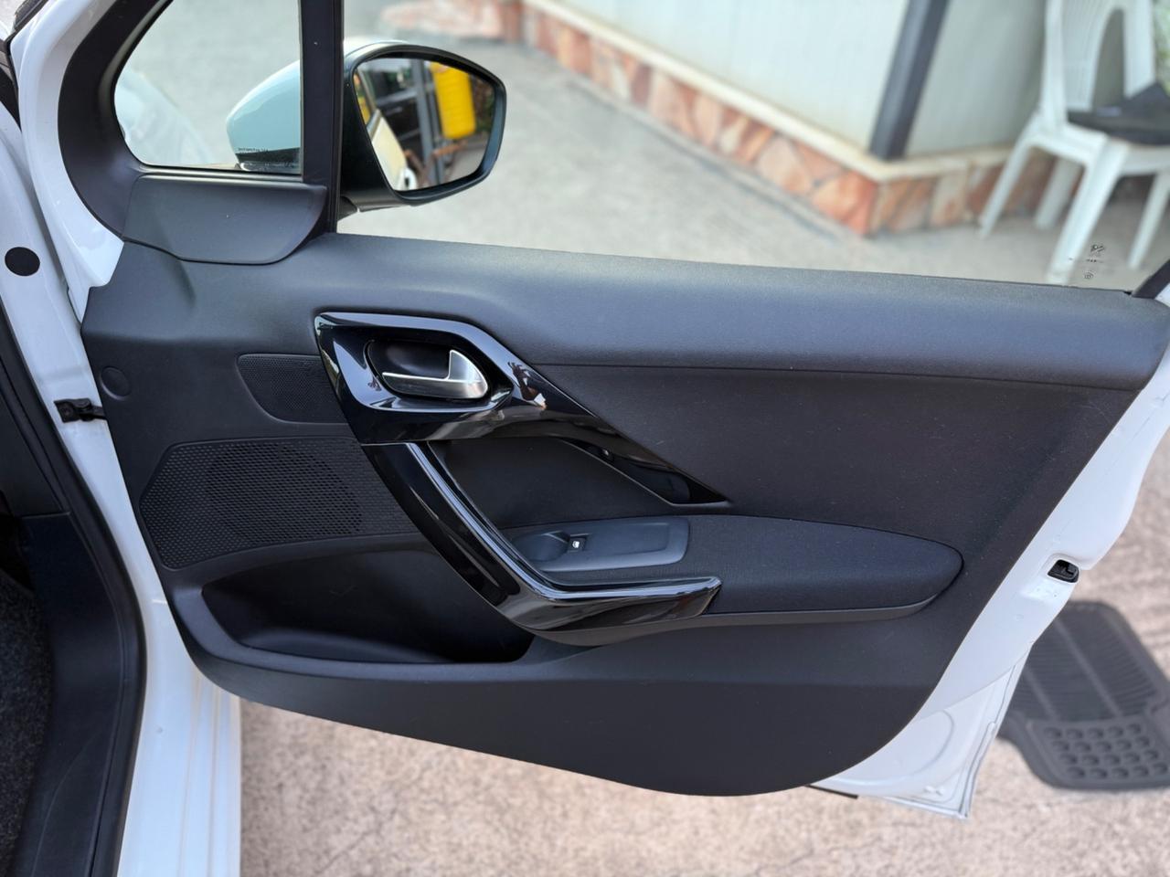 Peugeot 208 BlueHDi 75 5 porte KM CERTIF.