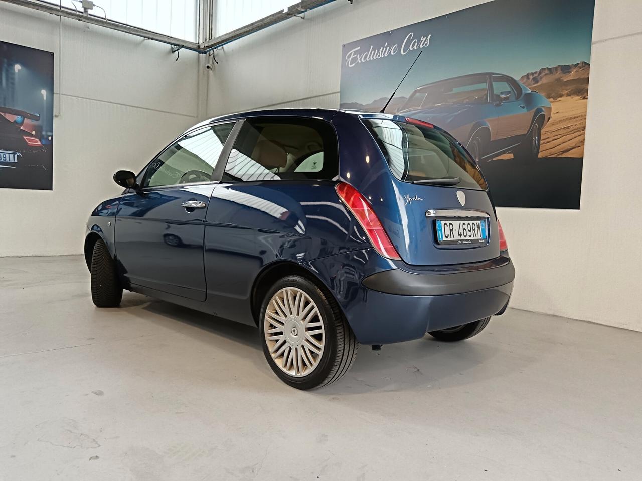 Lancia Ypsilon 1.2 16V Platino