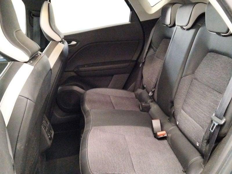 Renault Captur E-Tech hybrid 1.6 E-TECH HEV 145 TECHNO AUTO