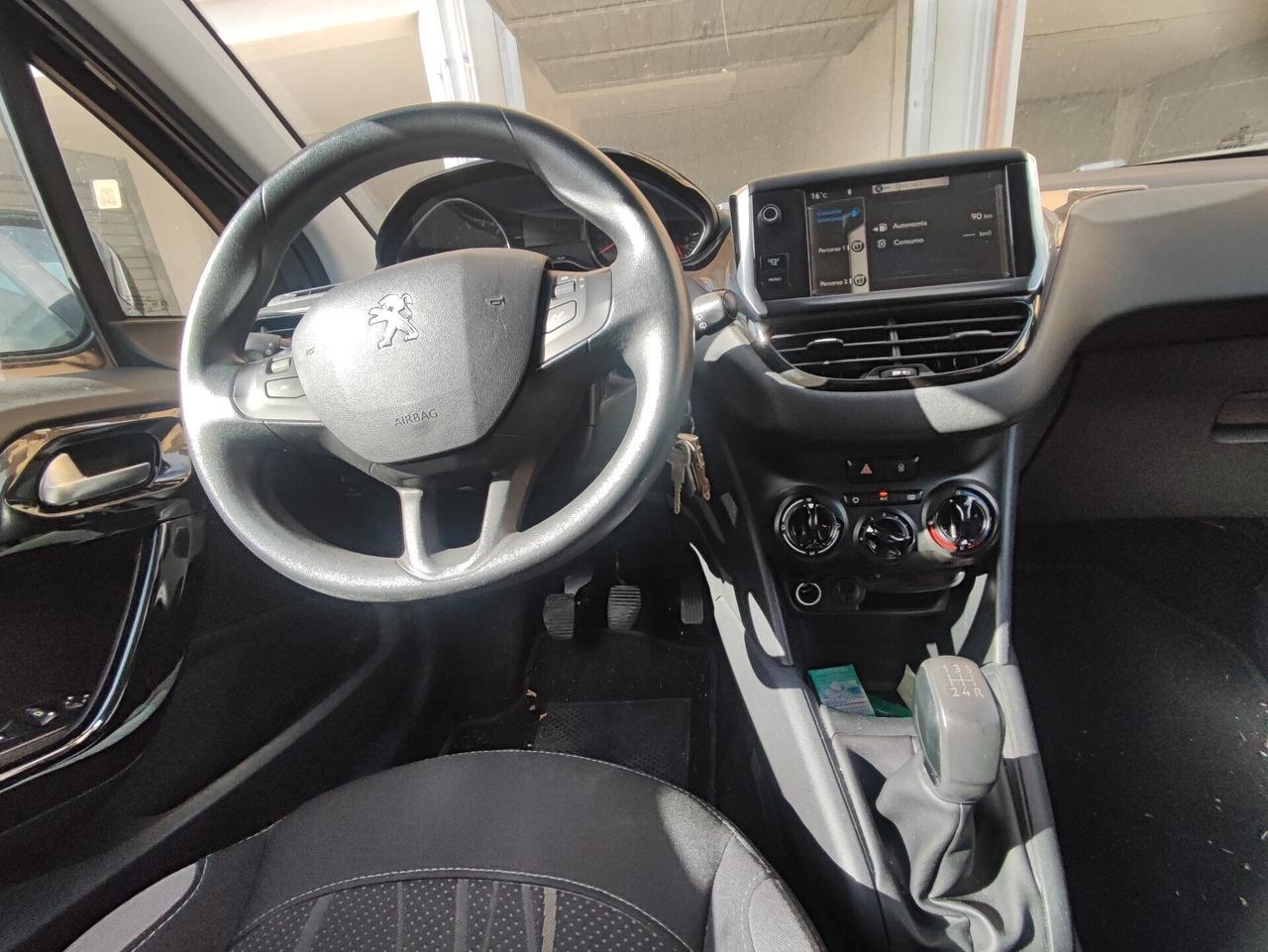 Peugeot 208 PureTech 82 5 porte Allure