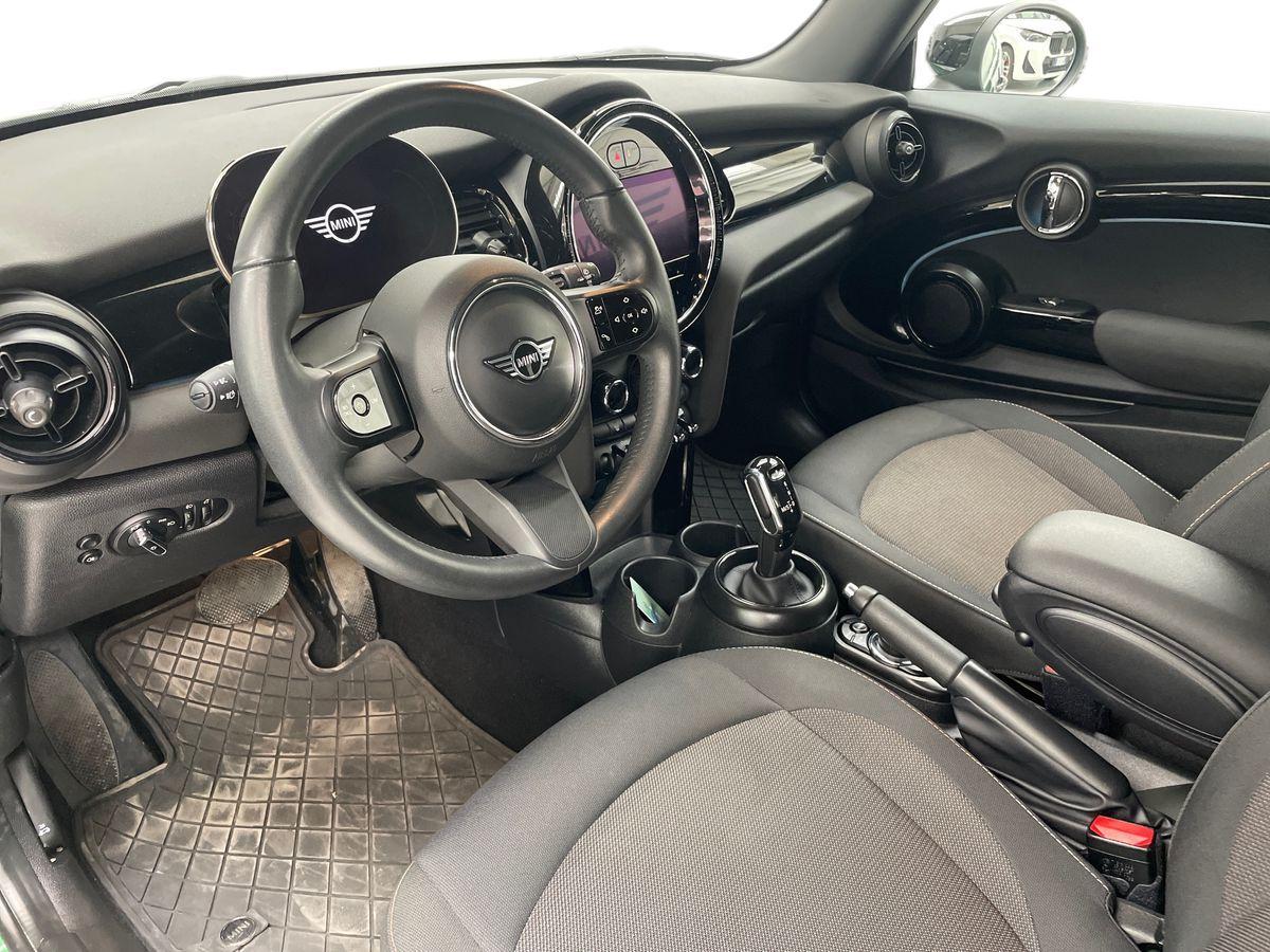 MINI Mini IV F56 2021 3p - Mini 3p 1.5 Cooper Classic Premium Mid Package auto
