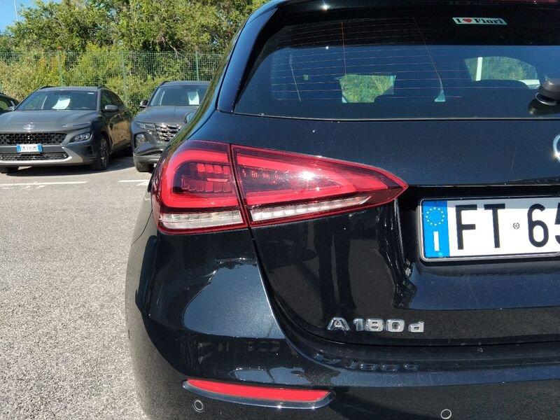 Mercedes-Benz Classe A - W177 A 180 d Sport auto