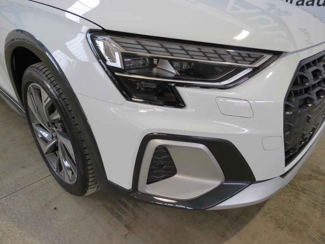 Audi A3 allstreet TDI 150 CV S tronic Identity Contrast