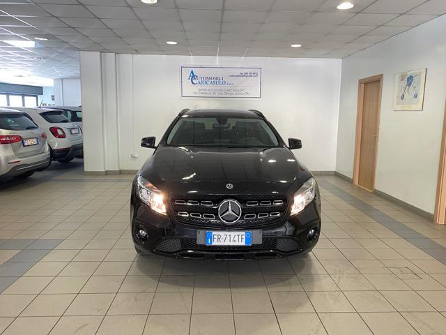 MERCEDES-BENZ GLA 200 d Automatic Business