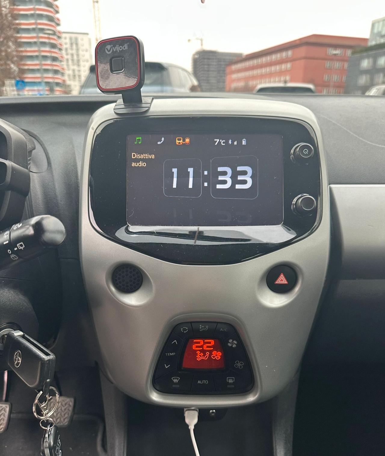 Toyota Aygo 1.0 VVT-i 69 CV 5 porte x-cite