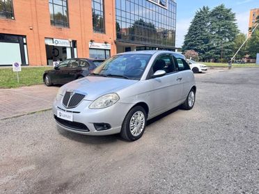Lancia Ypsilon 1.2 8v Argento