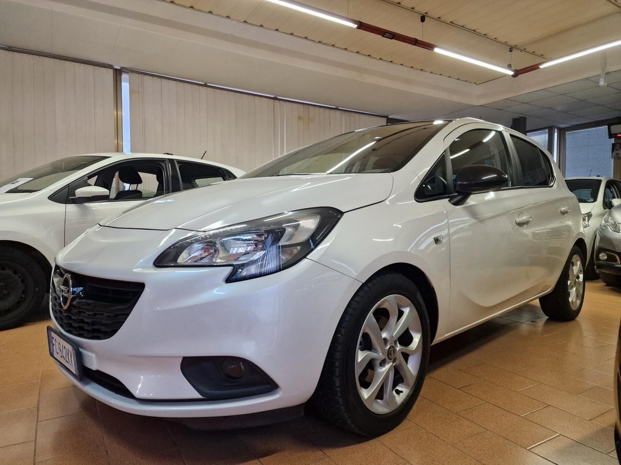 Opel Corsa 1.4 90CV GPL Tech 5 porte b-Color, 102 mila chilometri