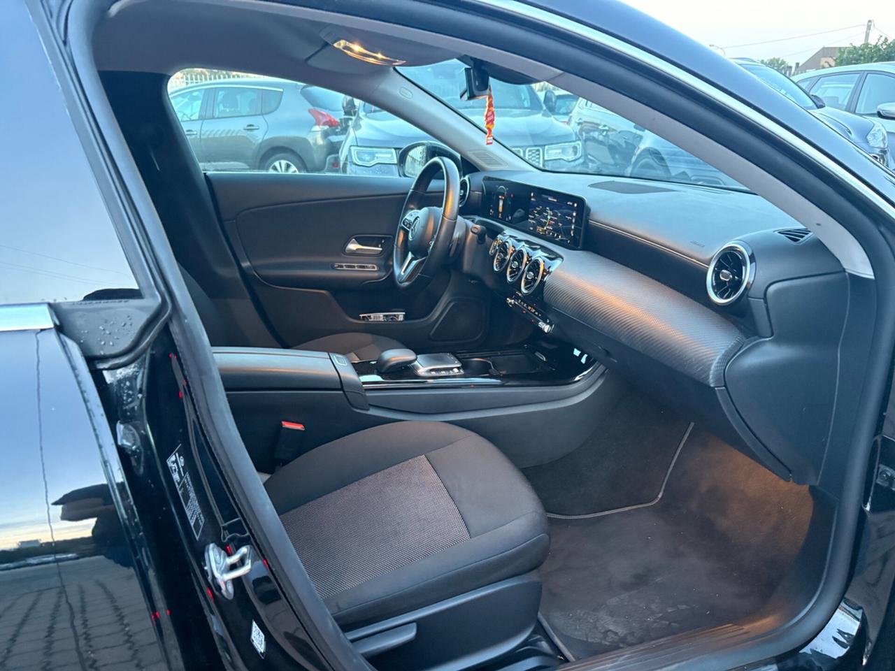 Mercedes-benz CLA 180 d Automatic Shooting Brake Executive
