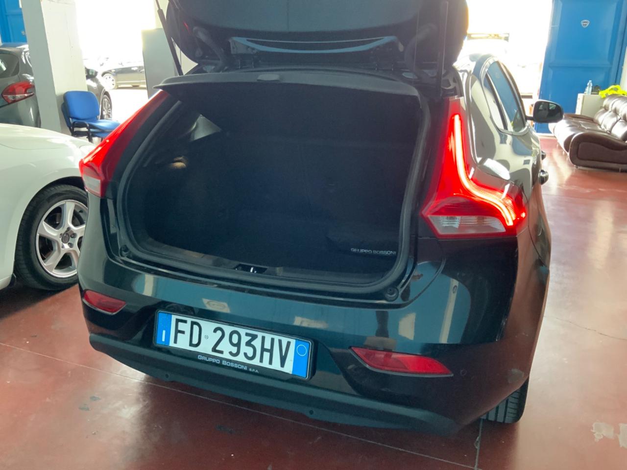 Volvo V40 D3 Momentum
