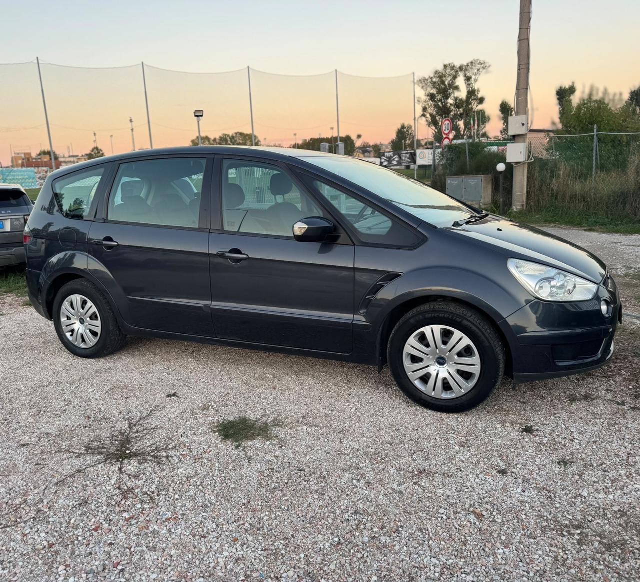Ford S-Max+ 2.0 TDCi 140CV DPF