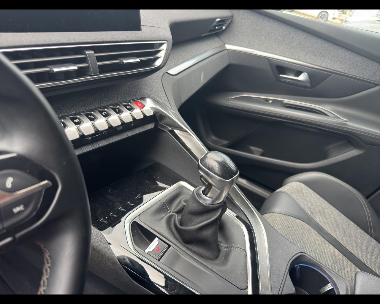 PEUGEOT 3008 2ª serie - 3008 BlueHDi 130 S&S Allure