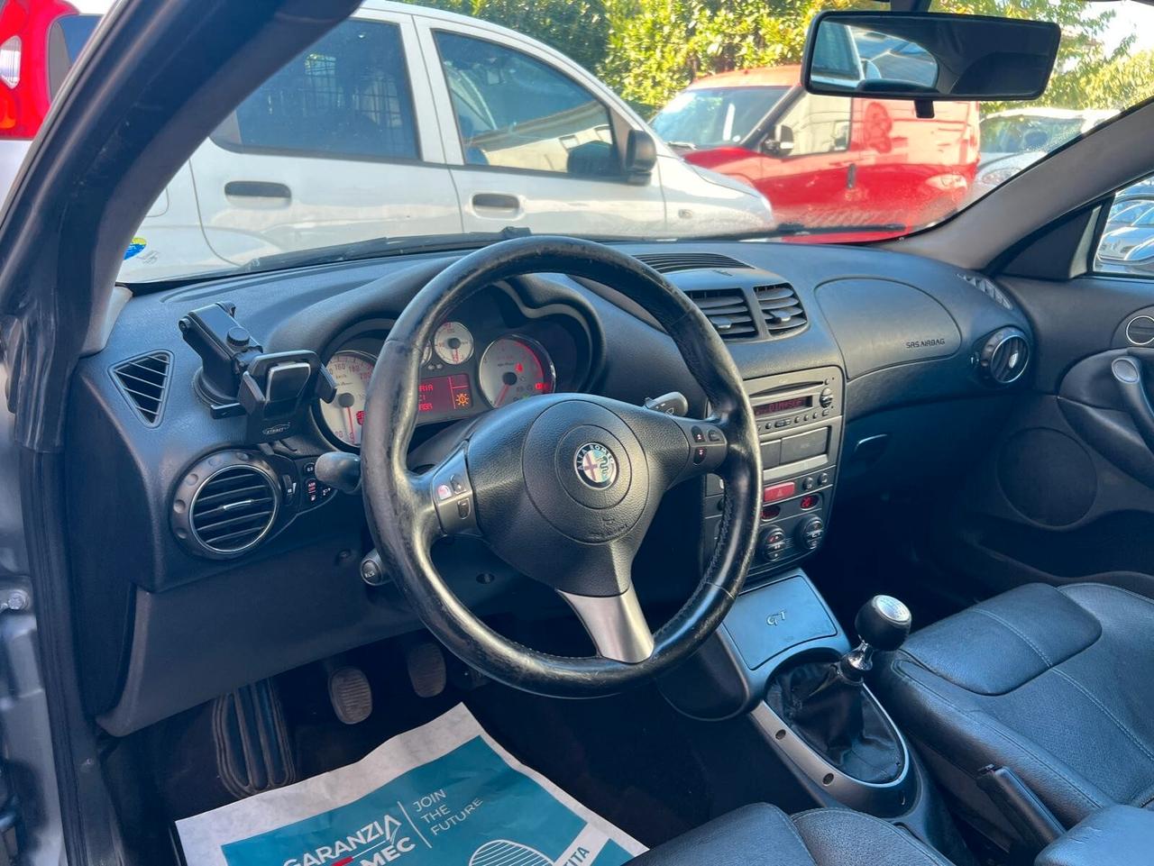 Alfa Romeo GT 1.9 JTDM 16V Distinctive