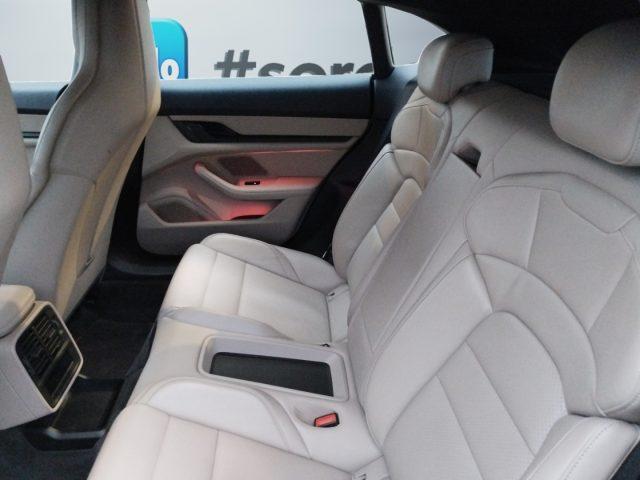 PORSCHE Taycan 4 Cross Turismo