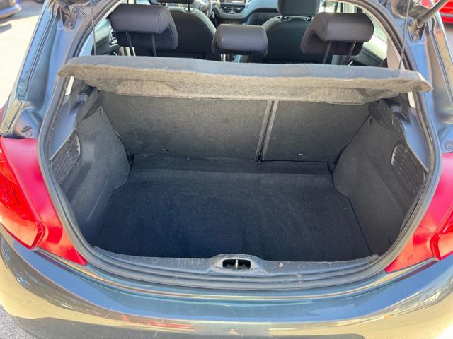 PEUGEOT 208 1.4 8V HDi 68CV 5p. Allure