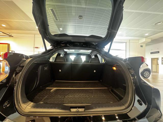 TOYOTA C-HR 2.0 PHEV Lounge Premiere