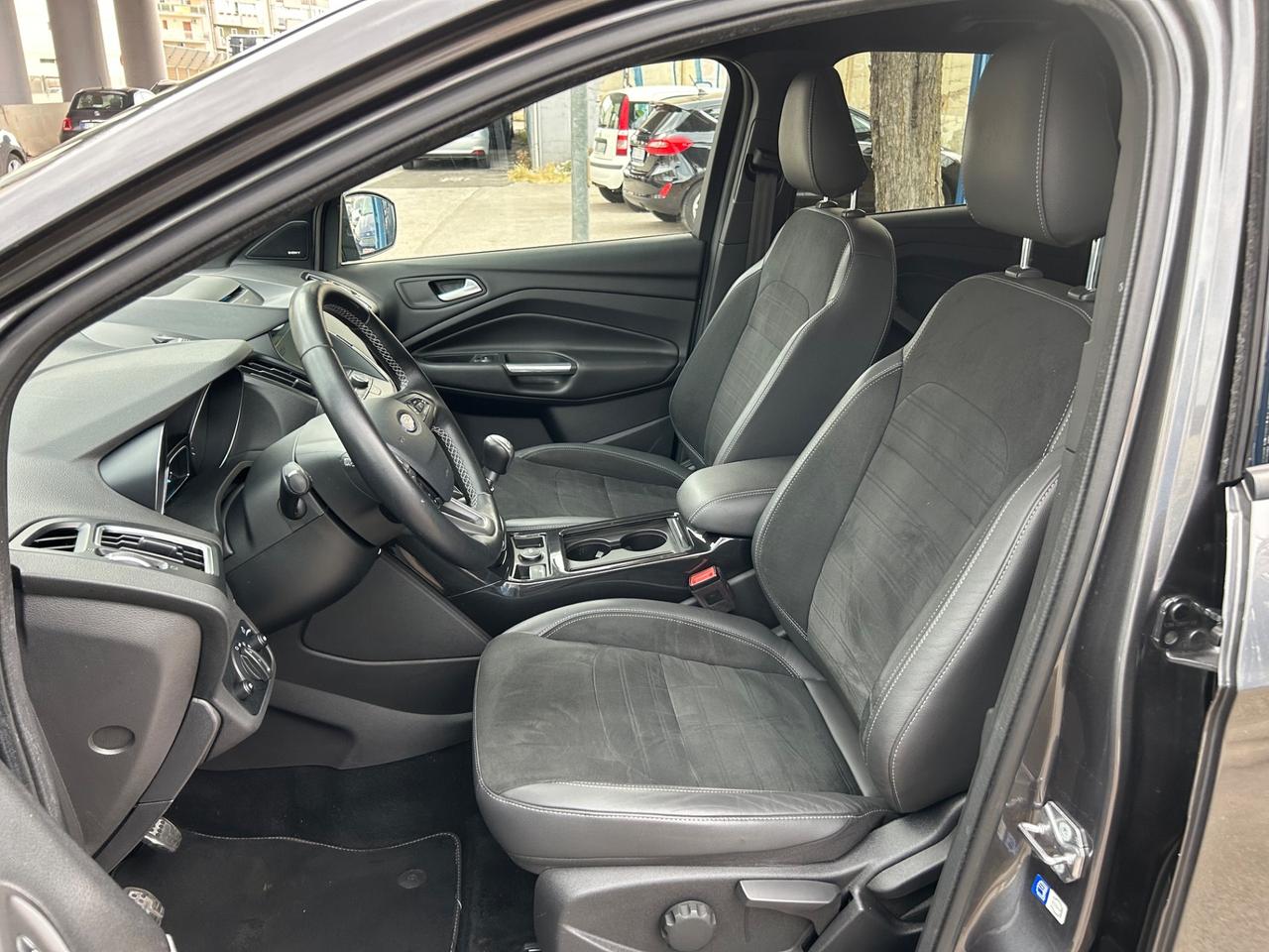 Ford Kuga ST-Line 1.5 TDCI 120 cv 2017 navi retroc
