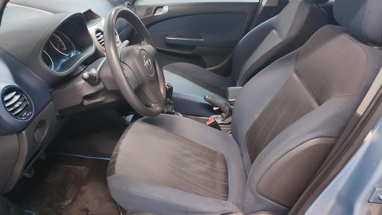 Opel Corsa 1.2 5 porte Cosmo