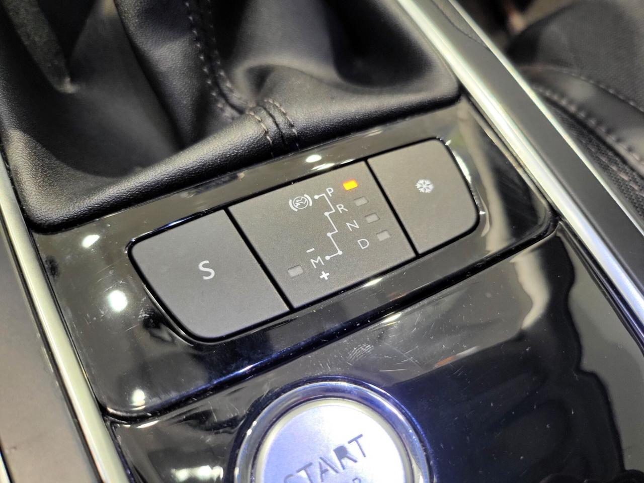 Peugeot 308 - 11/2017 1.6 BlueHDi 120 Cv EAT6 Allure