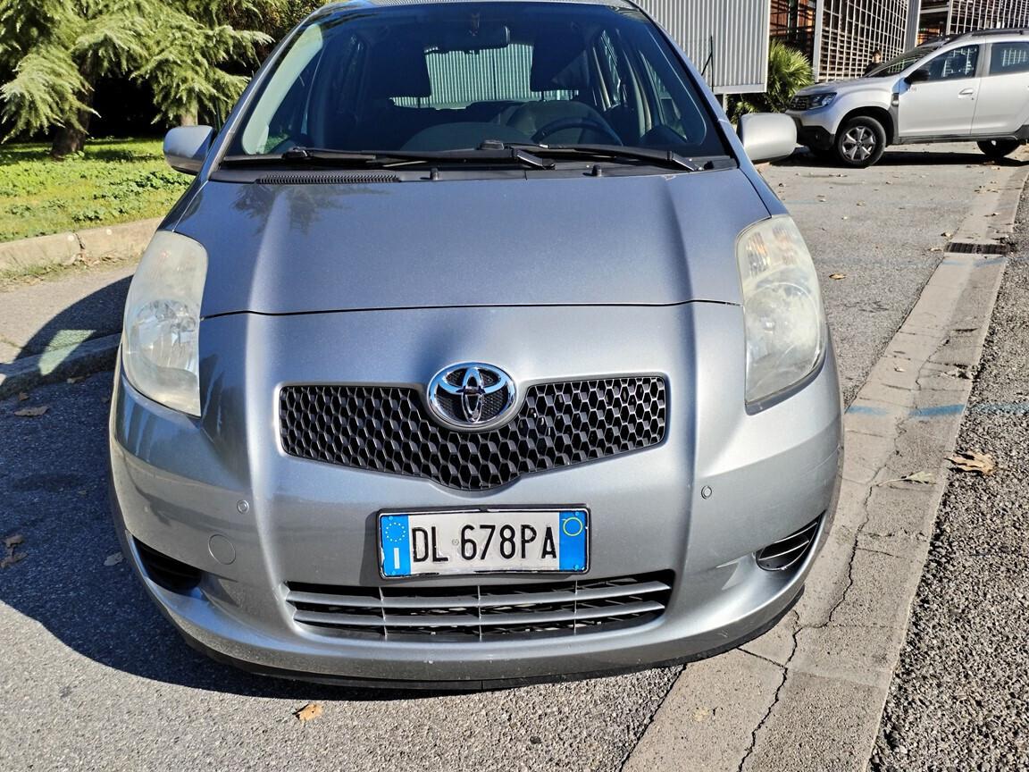 Toyota Yaris 1.0 5 porte 10/2007 km 140000 tagliando pre-consegna