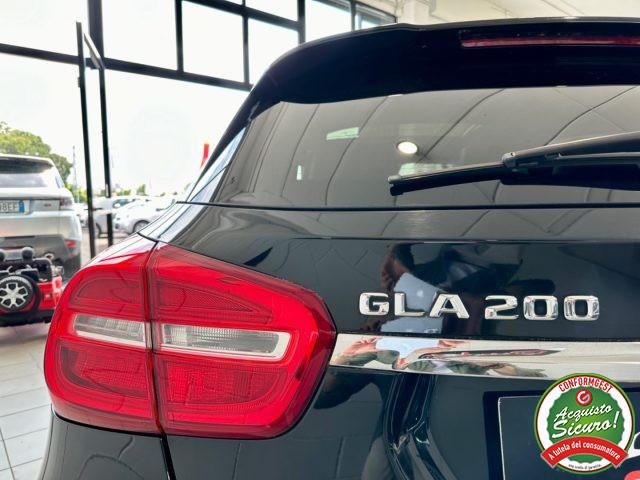 MERCEDES-BENZ GLA 200 Automatic Premium *TETTO*