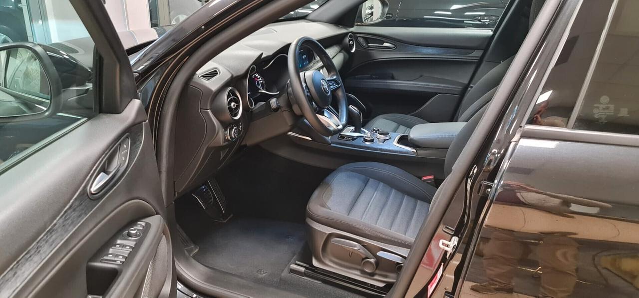 Alfa Romeo Stelvio 2.2 Turbodiesel 160 CV AT8 RWD Business
