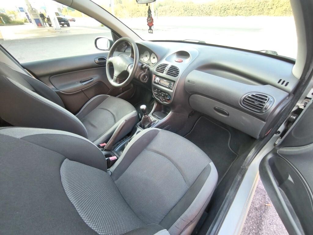 PEUGEOT 206+- BENZINA- OK NEOPATENTATI