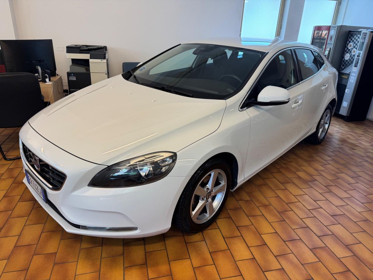 Volvo V40 D2 1.6 DIESEL OK NEOPATENTATI