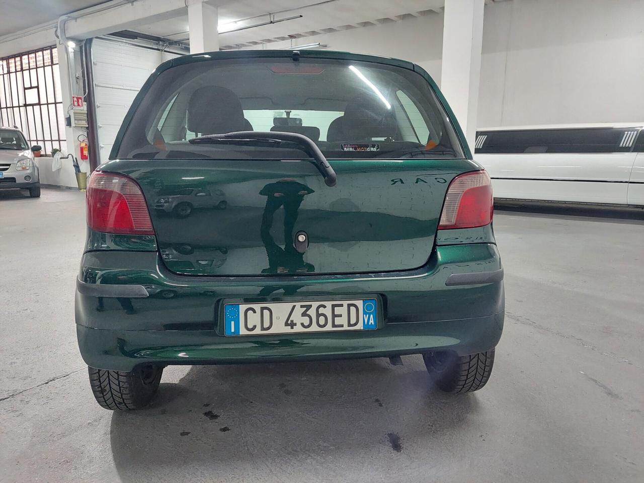 Toyota Yaris 1.0i 16V cat 3 porte