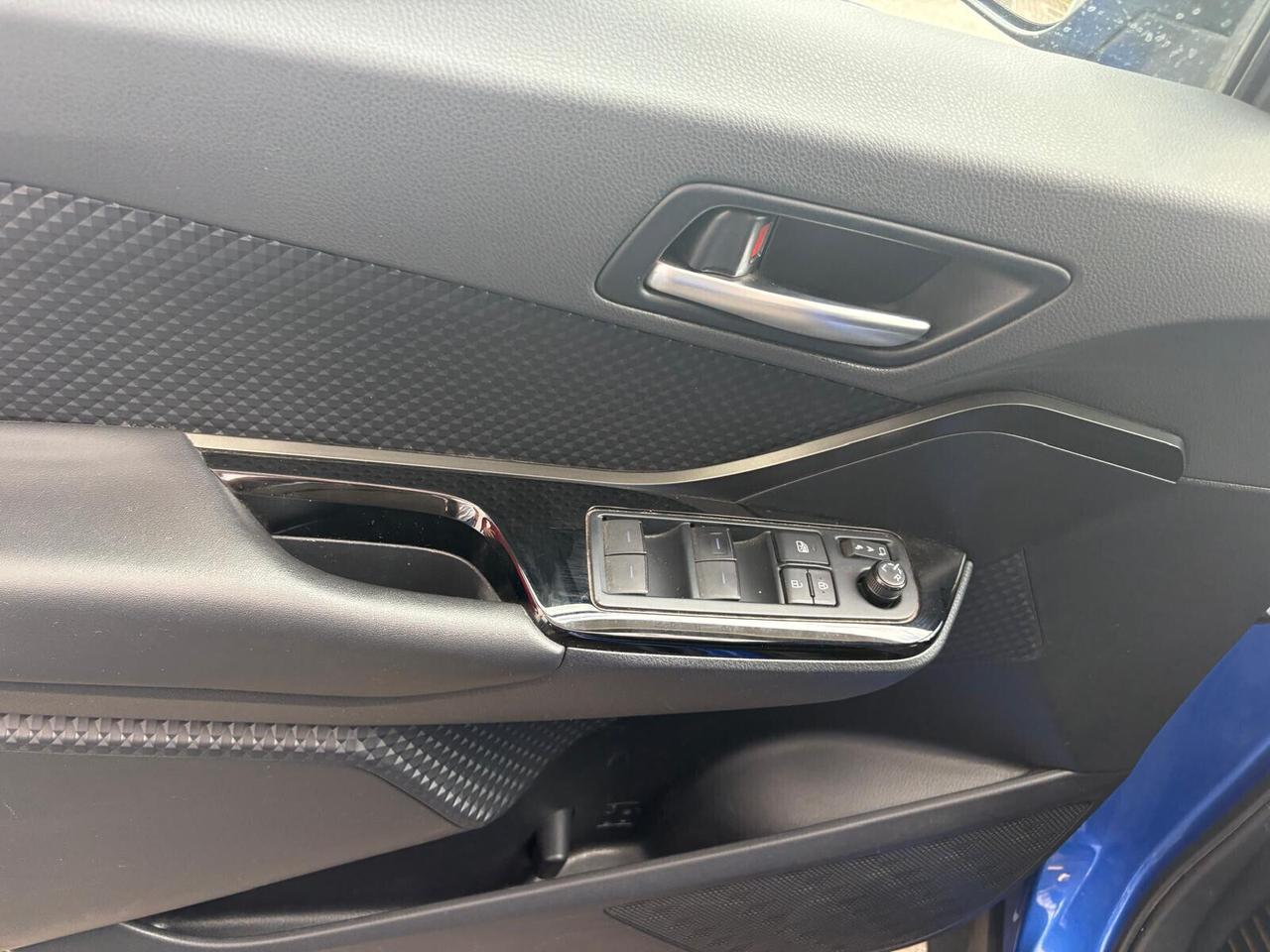 Toyota C-HR 1.8 Hybrid E-CVT Trend